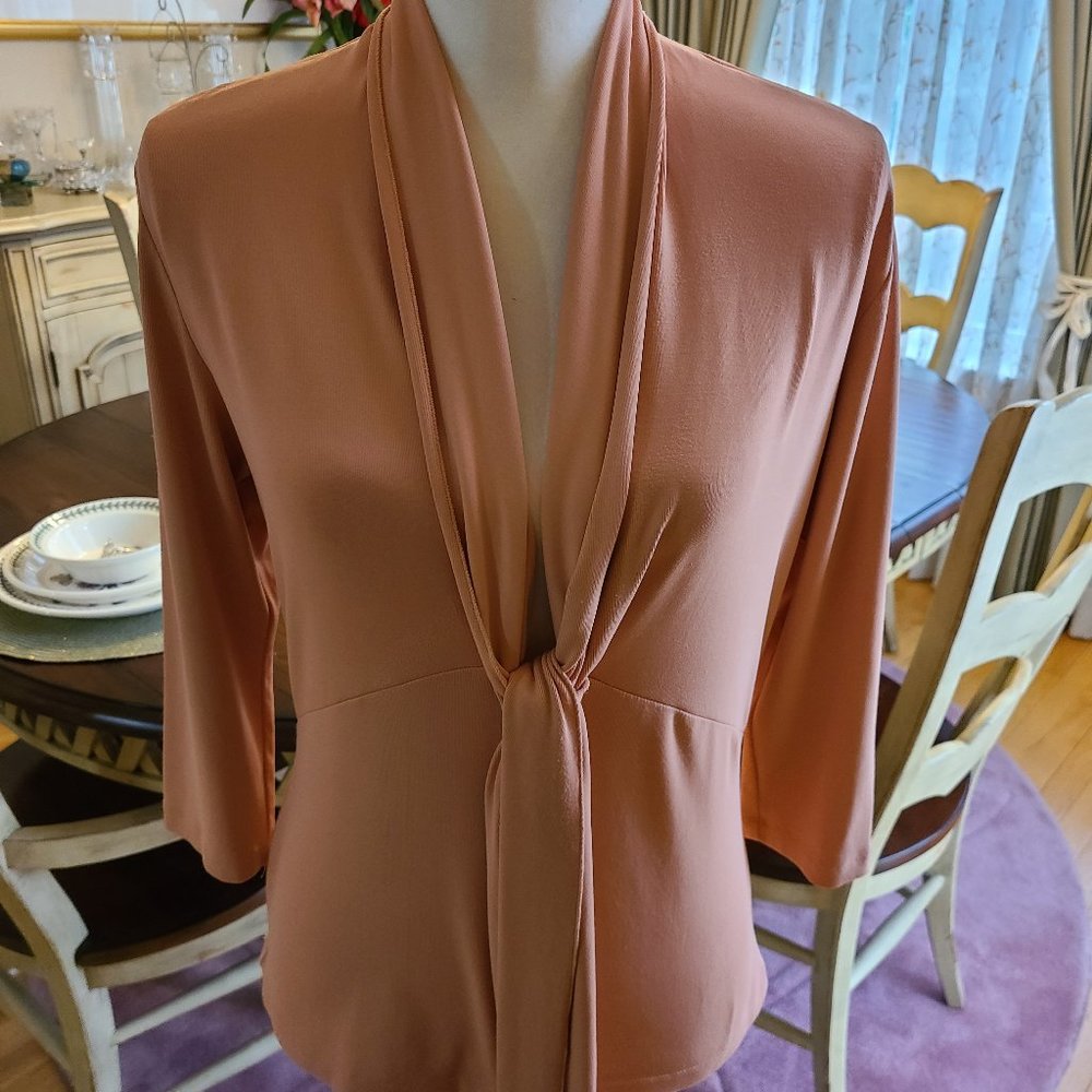 Carilyn Vaile Peach/Orange Pull Over V Neck Top